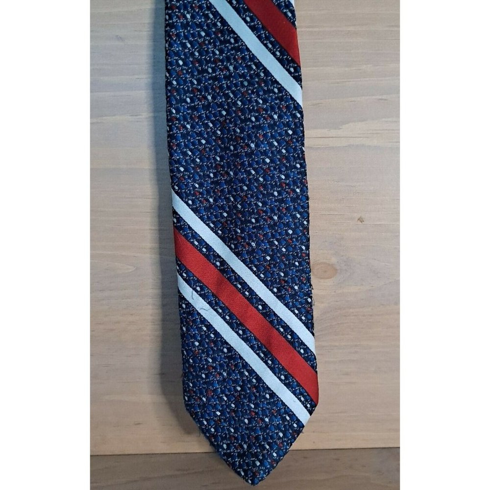 Vintage Wemlon by Wembley Men's Necktie 100% Polyester Washable Blue Red White